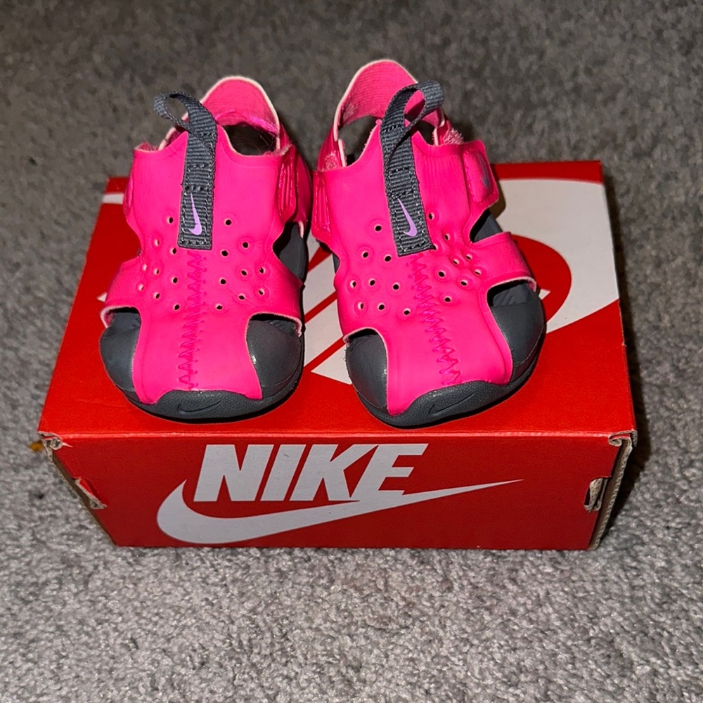 Nike Kids Pink Sandals